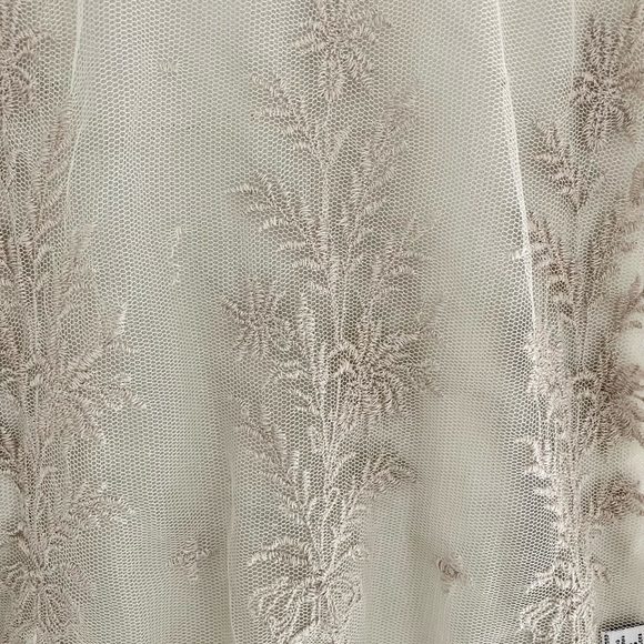 Kimchi Blue Tea Stain Art Dec Chiffon Floral Embroidered Top XS - Picture 2 of 5